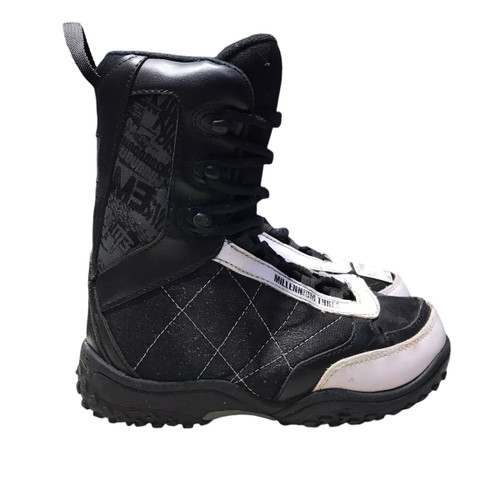 Vist Large View of Product Image Which is Used MILLENNIUM THREE Boys Snowboard Boots Black Junior 05