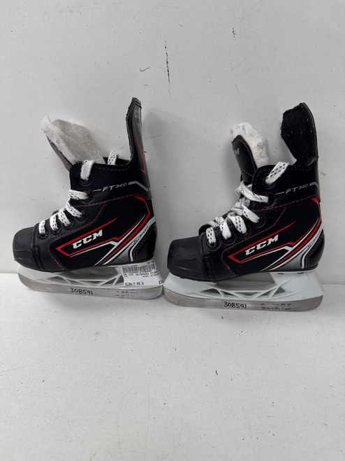 Vist Large View of Product Image Which is Used CCM JETSPEED FT340 Youth Hockey Skate Youth 06.0
