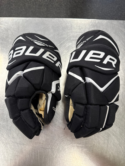 Vist Large View of Product Image Which is Used Bauer VAPOR X700 Senior Gloves Black 15"