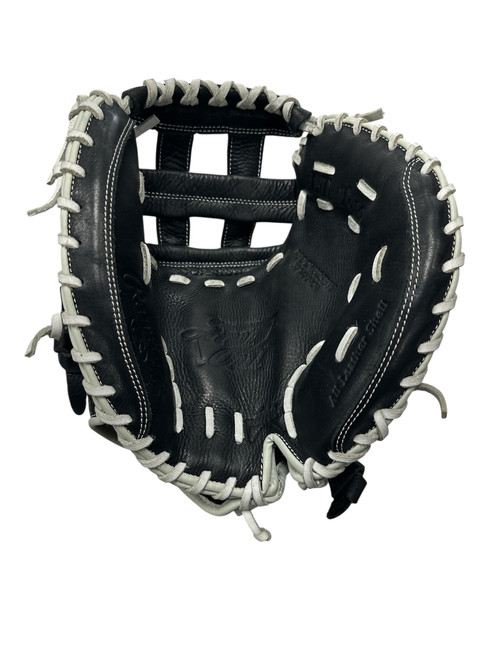 Vist Large View of Product Image Which is Used Rawlings SHUT OUT SERIES BB/SB Catchers RH Throw Black 32 1/2"