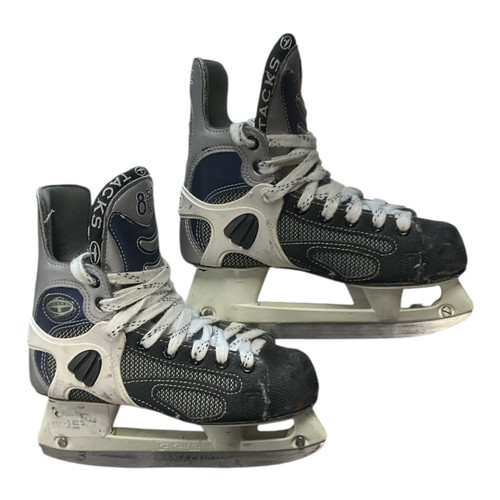 Vist Large View of Product Image Which is Used CCM 852 SUPER TACKS Junior Hockey Skate Junior 03