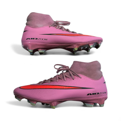 Vist Large View of Product Image Which is Used Nike Soccer Cleats Purple Senior 8