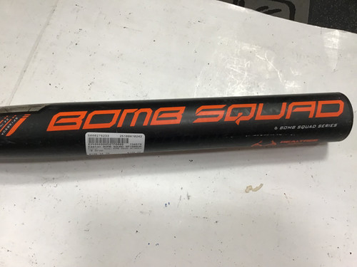 Vist Large View of Product Image Which is Used Easton BOMB SQUAD SP16BSUA BB/SB Slowpitch Bat 34"