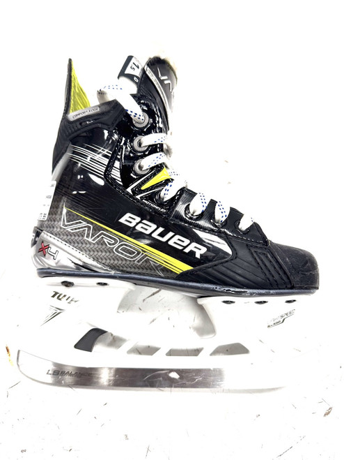 Vist Large View of Product Image Which is Used Bauer X4 Junior Hockey Skate Junior 01.5