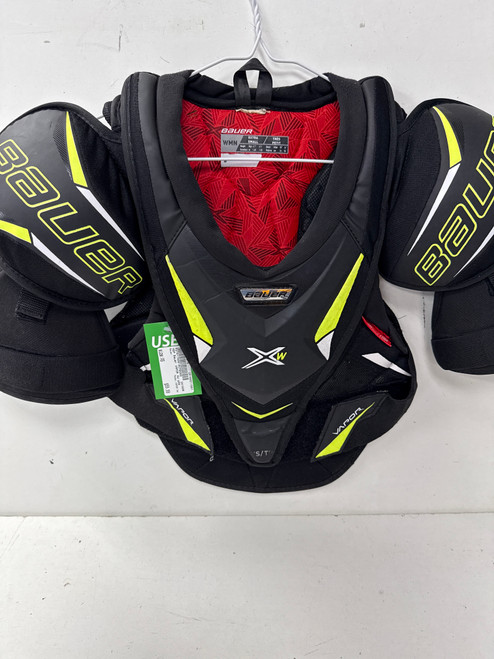 Vist Large View of Product Image Which is Used Bauer VAPOR XW Senior Shoulder Pads XS