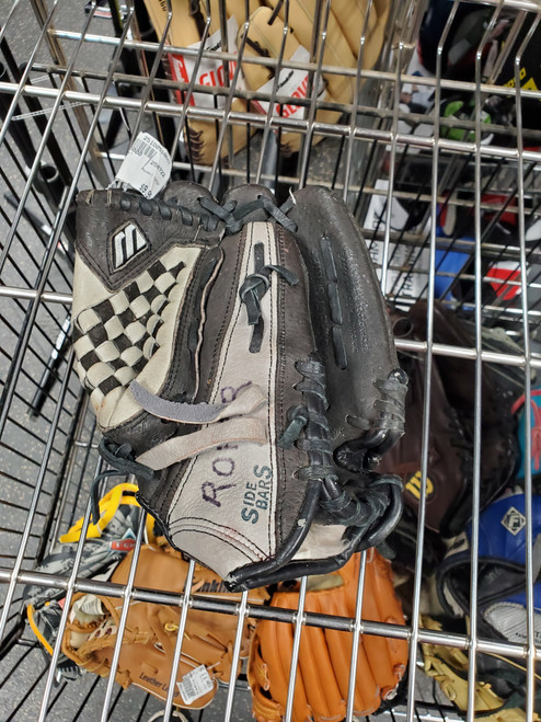 Vist Large View of Product Image Which is Used Mizuno GPSP BB/SB Glove RH Throw Brown 10"