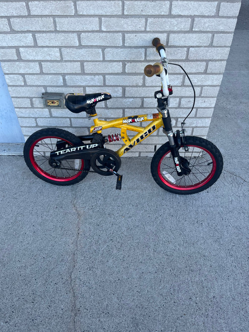 Vist Large View of Product Image Which is Used Avigo BOYS MTN BIKE Mountain Bike Boys Yellow 12"