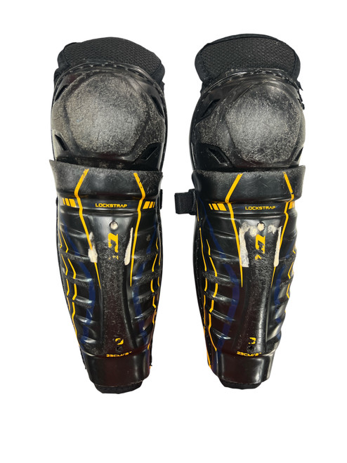 Vist Large View of Product Image Which is Used CCM 23CM Junior Shin Guards Black 12"