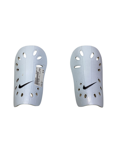 Vist Large View of Product Image Which is Used Nike Soccer Shin Guards Adult White LG