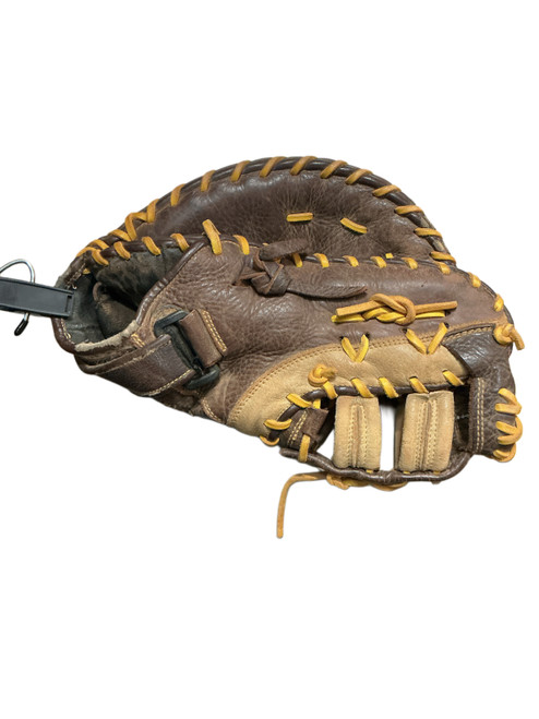 Vist Large View of Product Image Which is Used Mizuno GXC104 BB/SB Catchers RH Throw Brown 32 1/2"
