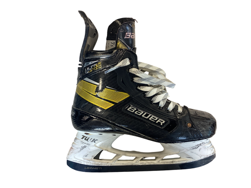 Used Bauer SUPREME ULTRA SONIC Senior Hockey Skate Senior 7.5 Vist Large View of Product Image Which is Used Bauer SUPREME ULTRA SONIC Senior Hockey Skate Senior 7.5