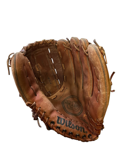 Vist Large View of Product Image Which is Used Wilson A2000 XLC BB/SB Glove RH Throw Brown 13"