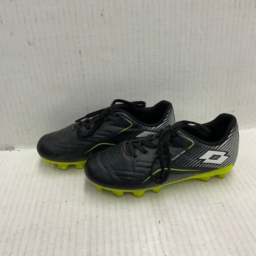 Vist Large View of Product Image Which is Used Lotto Soccer Cleats Black Junior 01