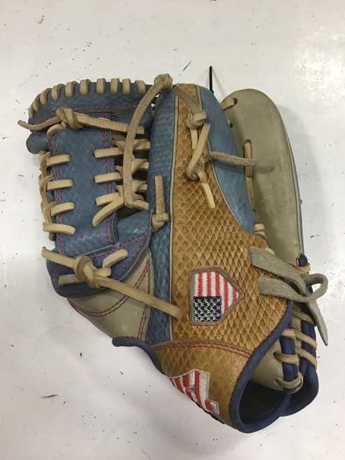 Used 44 PRO FOURTY FOUR 11.75 BB/SB Glove RH Throw Brown 11 3/4" 10242-S000276398 Vist Large View of Product Image Which is Used 44 PRO FOURTY FOUR 11.75 BB/SB Glove RH Throw Brown 11 3/4"