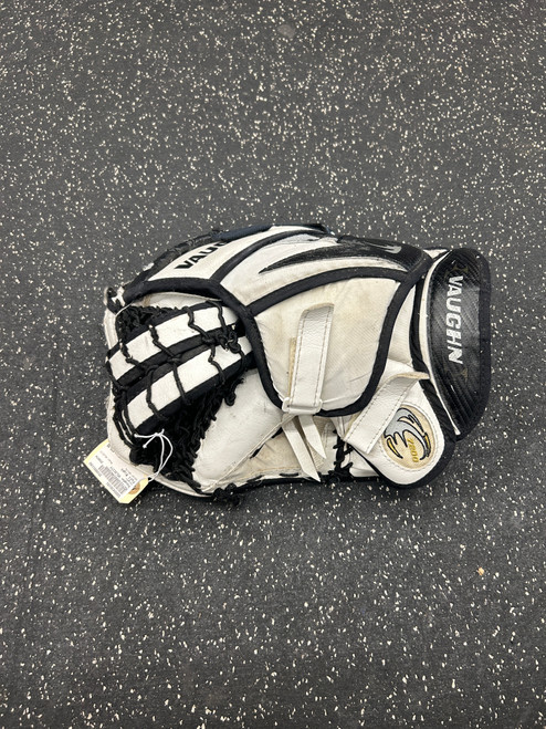 Vist Large View of Product Image Which is Used Vaughn VELOCITY Senior Goalie Catcher White