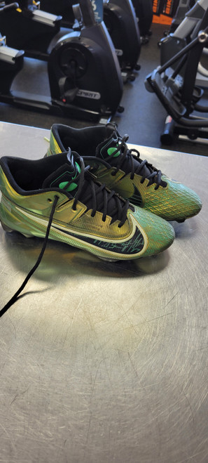Vist Large View of Product Image Which is Used Nike Adult FB Cleats None Senior 9.5