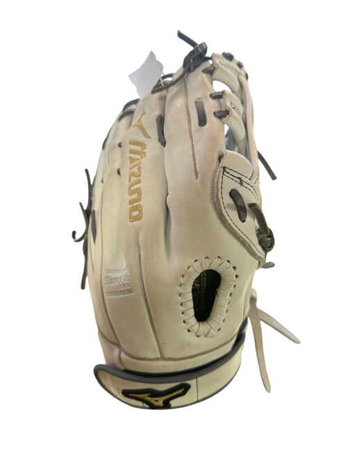 Vist Large View of Product Image Which is Used Mizuno MVP PRIME RH Throw Fastpitch Gloves White 13"