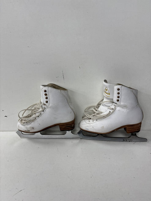 Vist Large View of Product Image Which is Used Jackson FREESTYLE WomensFigure Skate White Senior 6