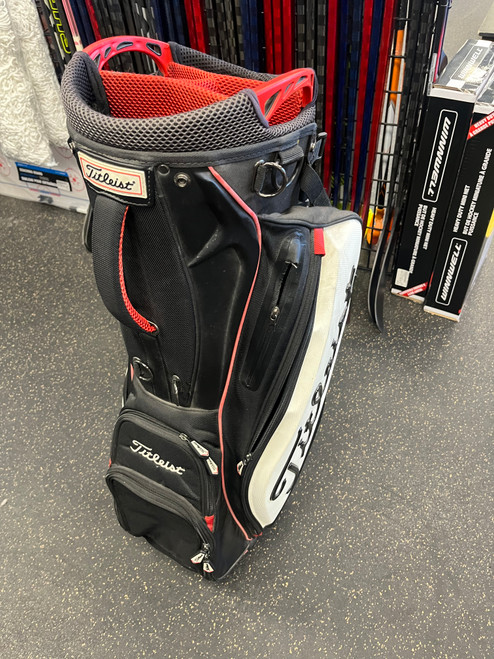 Vist Large View of Product Image Which is Used Titleist STAND BAG Mens Stand Bag Black