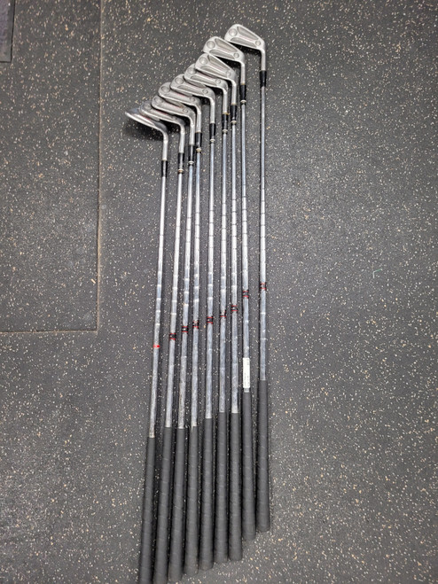 Vist Large View of Product Image Which is Used Titleist ACUSHNET 3-PW DRIVER/WOODS Mens Package Set RH Brown 13 Piece