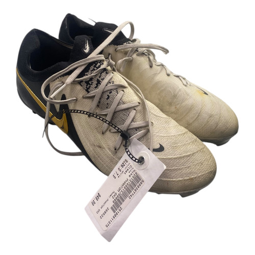 Vist Large View of Product Image Which is Used Nike PHANTOM GX2 Soccer Cleats White Senior 7.5