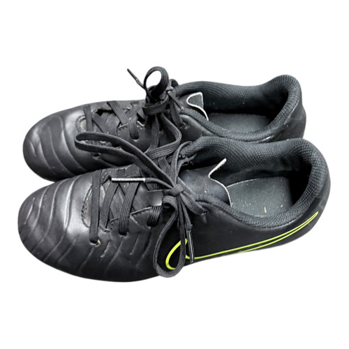 Vist Large View of Product Image Which is Used Nike TIEMPO Soccer Cleats Black Junior 01