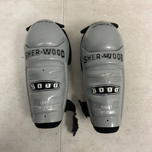 Vist Large View of Product Image Which is Used Sher-wood 5000 Junior Shin Guards Grey 10"