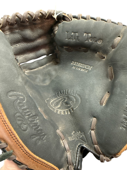 Vist Large View of Product Image Which is Used Rawlings PREMIUM SERIES BB/SB Catchers RH Throw Black 32 1/2"