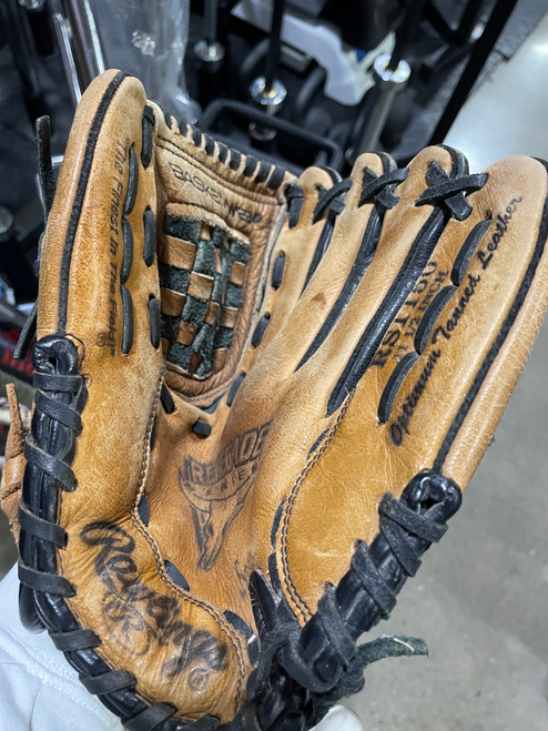 Vist Large View of Product Image Which is Used Rawlings RS1150 BB/SB Glove RH Throw Brown 11 1/2"