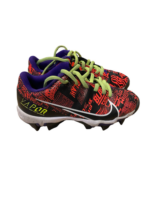 Vist Large View of Product Image Which is Used Nike Soccer Cleats Black Junior 01.5