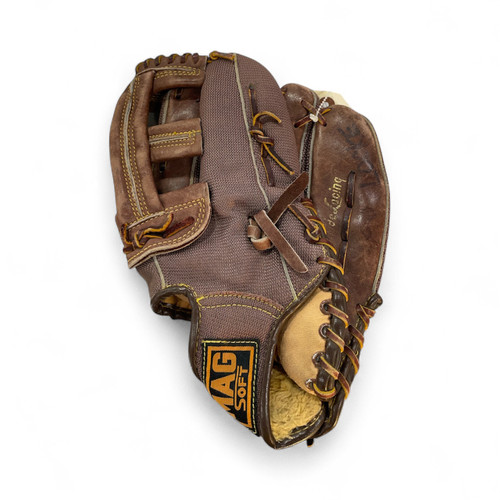 Vist Large View of Product Image Which is Used MAG SOFT BB/SB Glove RH Throw Brown 12"