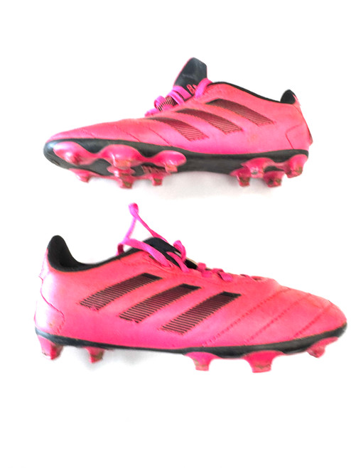 Vist Large View of Product Image Which is Used Adidas Soccer Cleats Pink Junior 01.5
