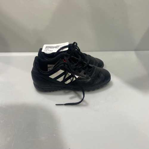 Vist Large View of Product Image Which is Used Adidas Soccer Indoor Shoes Black Youth 13.0