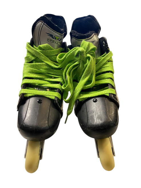 Used USA TOUR T ZT-700 Junior Roller Quad Skates Black Junior 01 11706-S000365598 Vist Large View of Product Image Which is Used USA TOUR T ZT-700 Junior Roller Quad Skates Black Junior 01