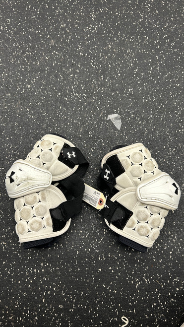 Used Under Armour Lacrosse Arm Pads/Guards White MD 11162-S000438613 Vist Large View of Product Image Which is Used Under Armour Lacrosse Arm Pads/Guards White MD