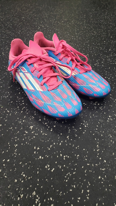 Vist Large View of Product Image Which is Used Adidas Soccer Cleats Pink Junior 05.5