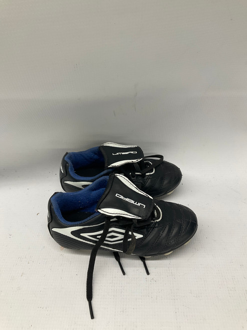Vist Large View of Product Image Which is Used Umbro Soccer Cleats Black Youth 09.0