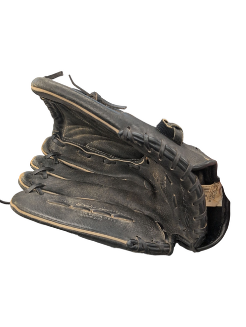 Vist Large View of Product Image Which is Used Mizuno FINCH BB/SB Glove RH Throw Black 12 1/2"