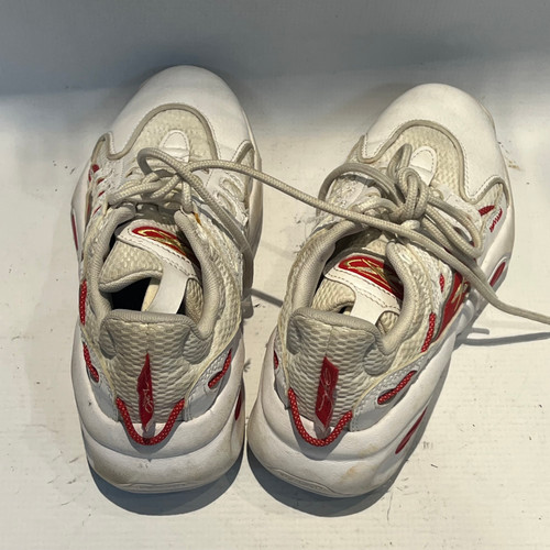 Vist Large View of Product Image Which is Used Reebok Basketball Shoes Y White Junior 03.5