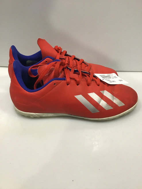 Vist Large View of Product Image Which is Used Adidas Soccer Indoor Shoes Red Junior 04.5