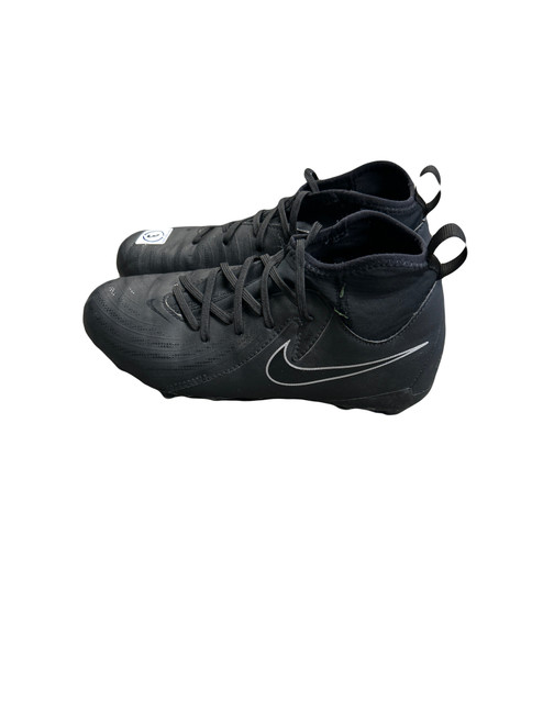 Vist Large View of Product Image Which is Used Nike Phantom Soccer Cleats Black  youth size 3