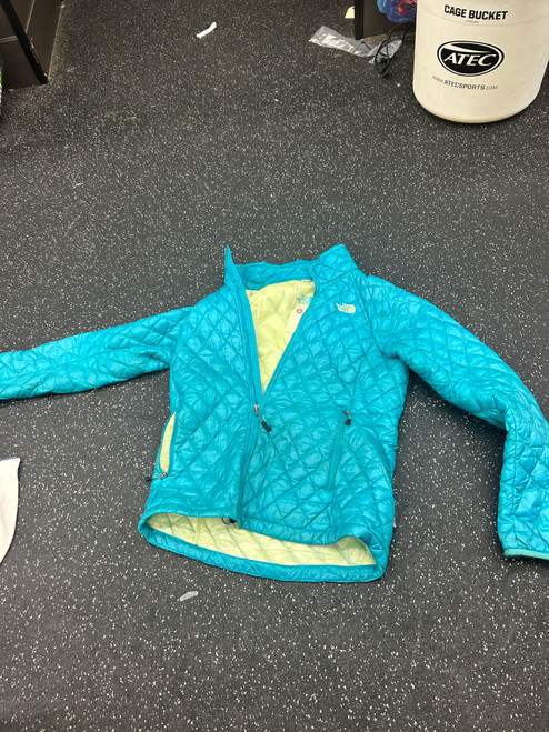 Vist Large View of Product Image Which is Used The North Face Outerwear Light Jacket W Teal MD