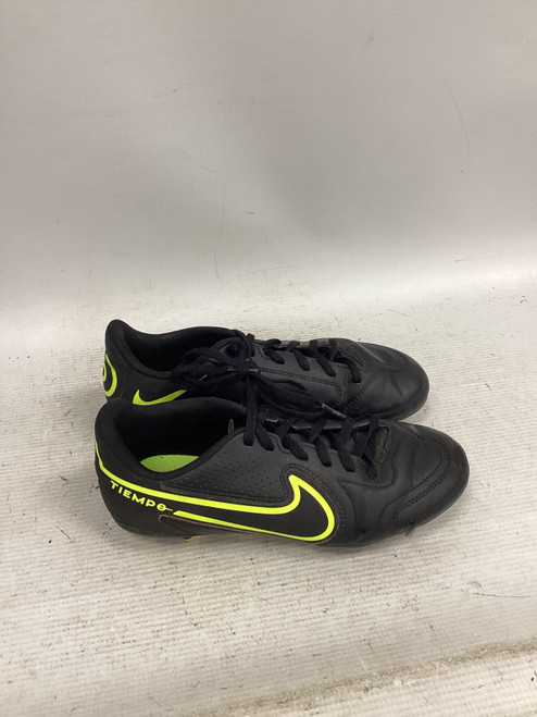 Vist Large View of Product Image Which is Used Nike Soccer Cleats Black Junior 03.5