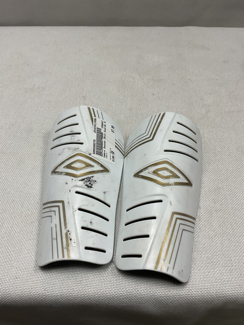 Used Umbro Soccer Shin Guards Adult White Senior 11490-S000266570 Vist Large View of Product Image Which is Used Umbro Soccer Shin Guards Adult White Senior