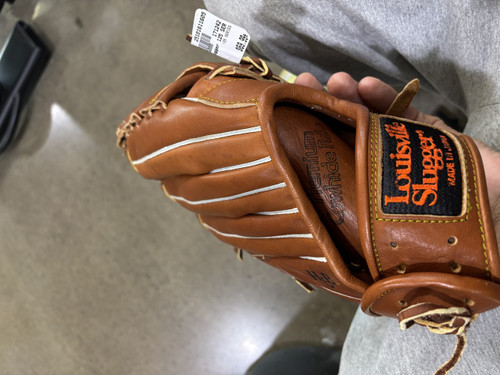 Vist Large View of Product Image Which is Used Louisville Slugger 125 SERIES BB/SB Glove RH Throw Brown 12"