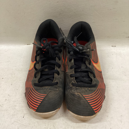 Vist Large View of Product Image Which is Used Nike SB BB CLEATS BB/SB Cleats Black Junior 02
