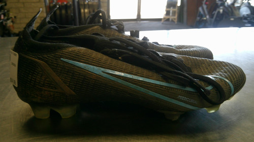 Vist Large View of Product Image Which is Used Nike Soccer Cleats Black Junior 05