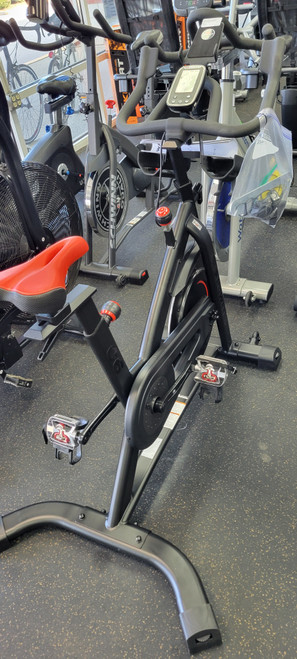 Vist Large View of Product Image Which is Used Bowflex C6 Upright Bike