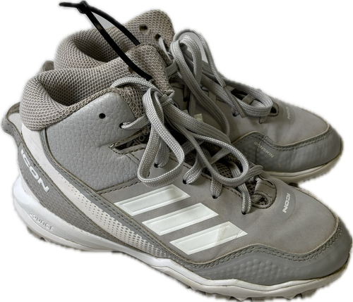 Used Adidas ICON BOUNCE BB/SB Cleats White Youth 13.0 11894-S000037744 Vist Large View of Product Image Which is Used Adidas ICON BOUNCE BB/SB Cleats White Youth 13.0