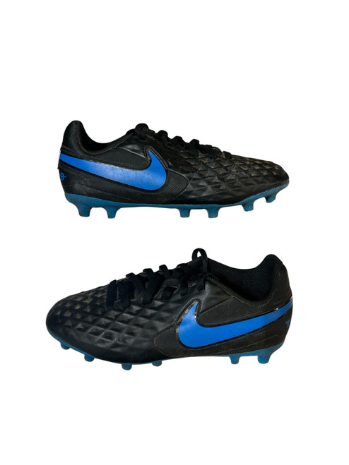 Vist Large View of Product Image Which is Used Nike Soccer Cleats Black And Royal Blue Junior 01